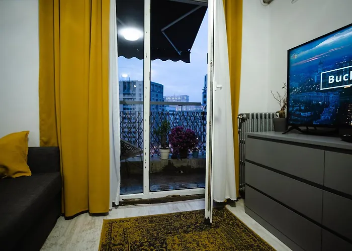 Old Town Parliament View Apartment